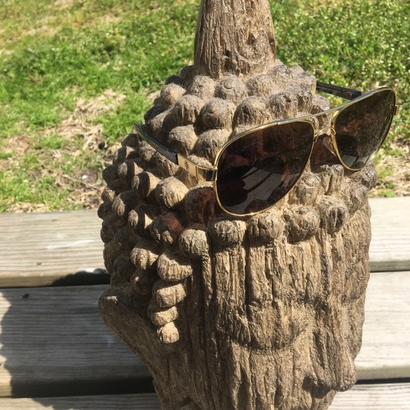 Tory Burch Accessories - Tory Burch aviators